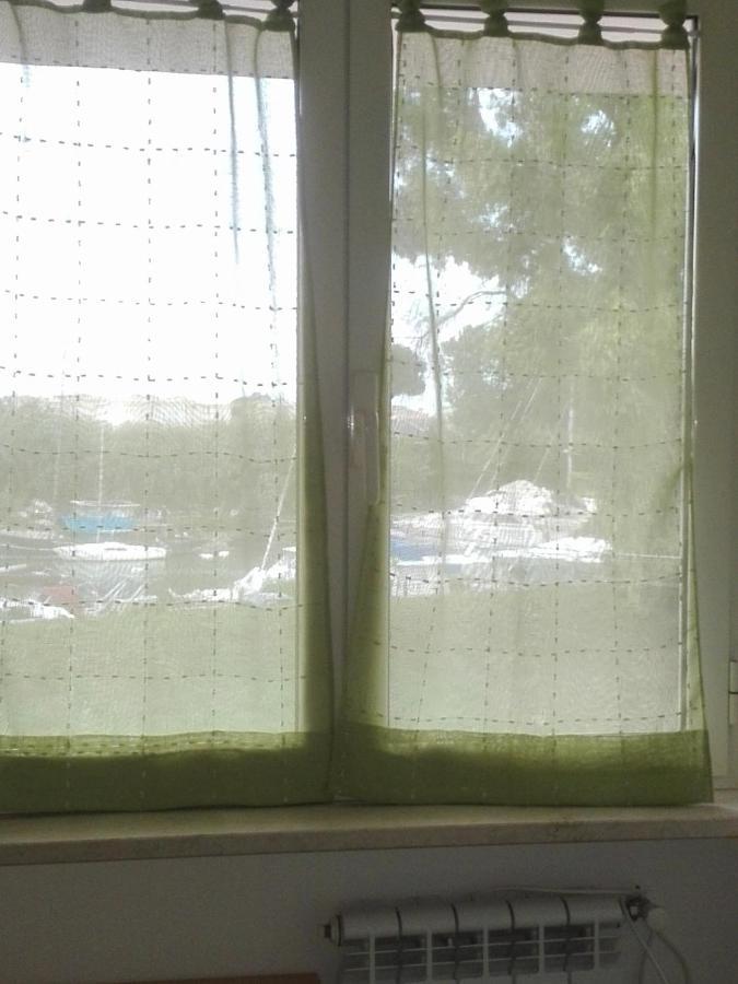 A La Vue: Shared Bath with AC near Fiera di Roma Hotel Fiumicino Exterior photo